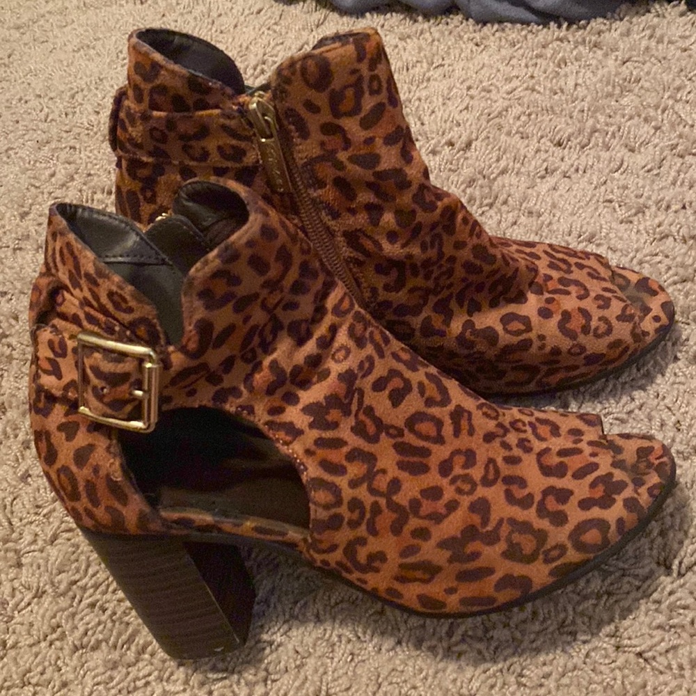 Cheetah heels